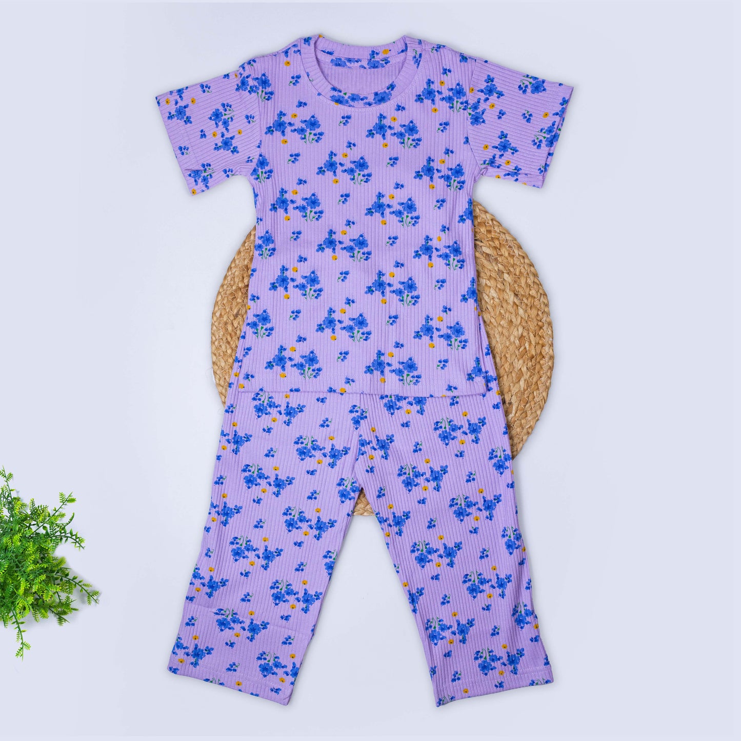 T-Shirt & Pant Set (3-4 years)