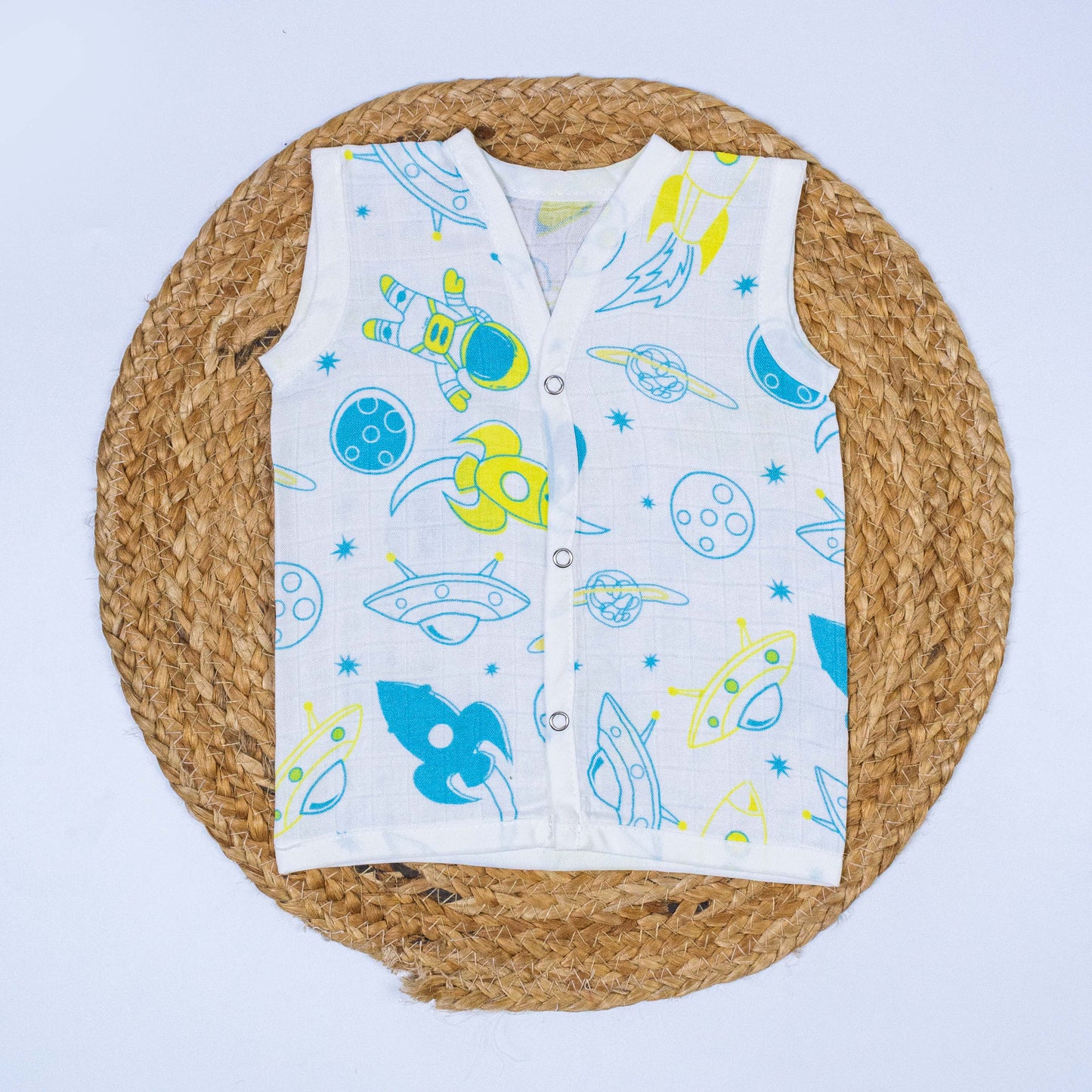 Space Sprouts Bamboo Muslin Jabla (6-9 months)